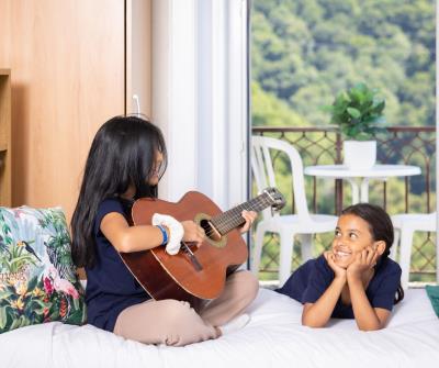 Surval Montreux room